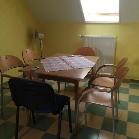 Mozsi Apartman 아파트 Marcali
